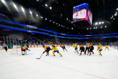 Momentka zo zápasu Švédsko - Nemecko na MS v hokeji 2023.