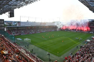 Fanúšikovia počas zápasu k oslavám storočnice Spartaka Trnava proti španielskemu klubu Valencia CF.