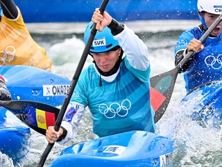 Zľava Monica Doria Villarublová z Andory, Haruka Okazakiová z Japonska, Slovenka Eliška Mintálová a Li Š'-tching z Číny.