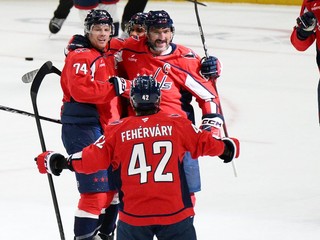 Slovenský obranca Martin Fehérváry počas zápasu zámorskej NHL Washington Capitals - Columbus Blue Jackets.