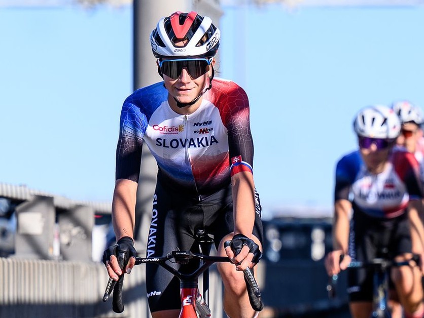 Viktória Chladoňová počas prípravy pred MS v cyklistike 2026.