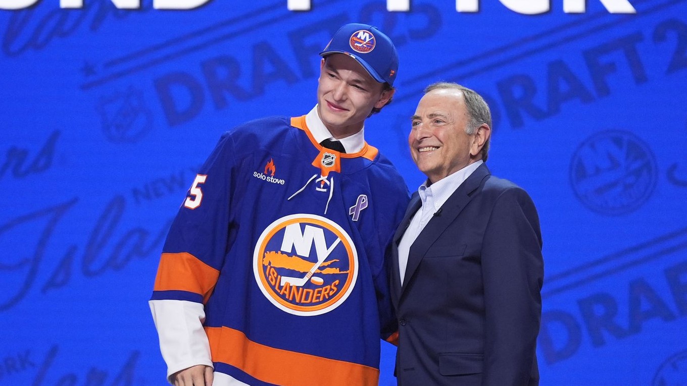 Matthew Schaefer a Gary Bettman