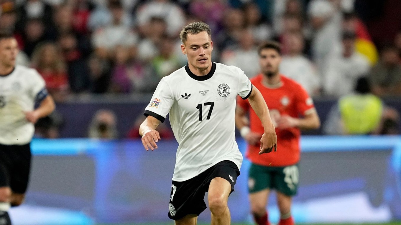 Florian Wirtz v drese Nemecka na finálovom turnaji Ligy národov.