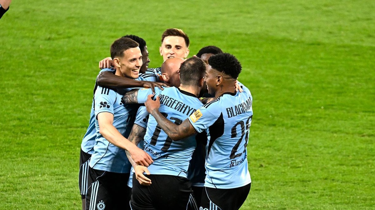 Futbalisti ŠK Slovan Bratislava.