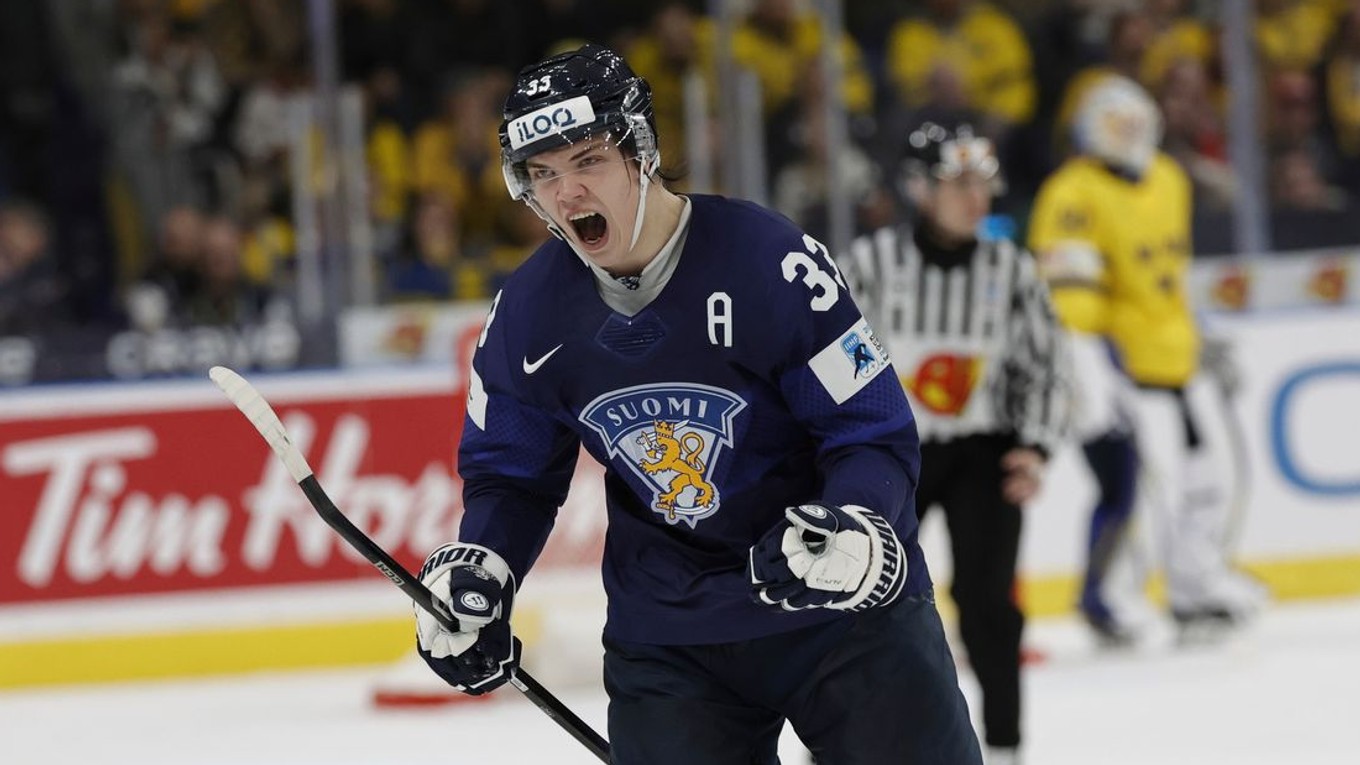 Fínsky hokejista Jani Nyman bol hrdinom zápasu proti Švédsku na MS do 20 rokov 2024.