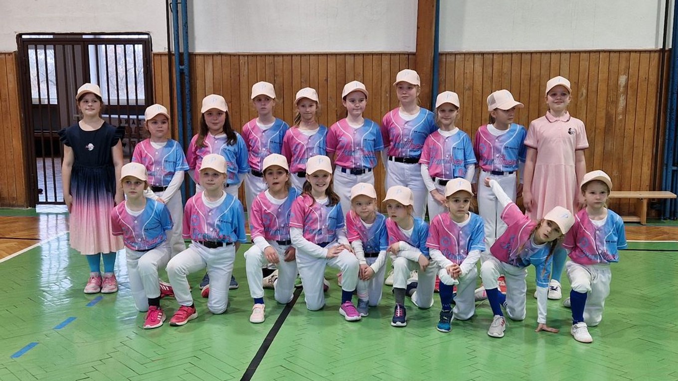 Bejzbalistky dievčenského tímu Slovakia Panthers.