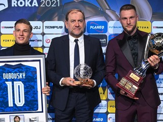FUTBALISTA ROKA 2021 - Škriniar si váži aj Cenu fanúšika, mladík Suslov: Je to veľká česť