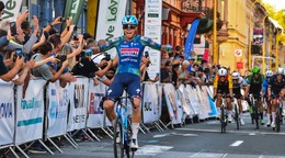 Francúzsky cyklista Paul Magnier víťazí v 1. etape pretekov Okolo Slovenska 2026.