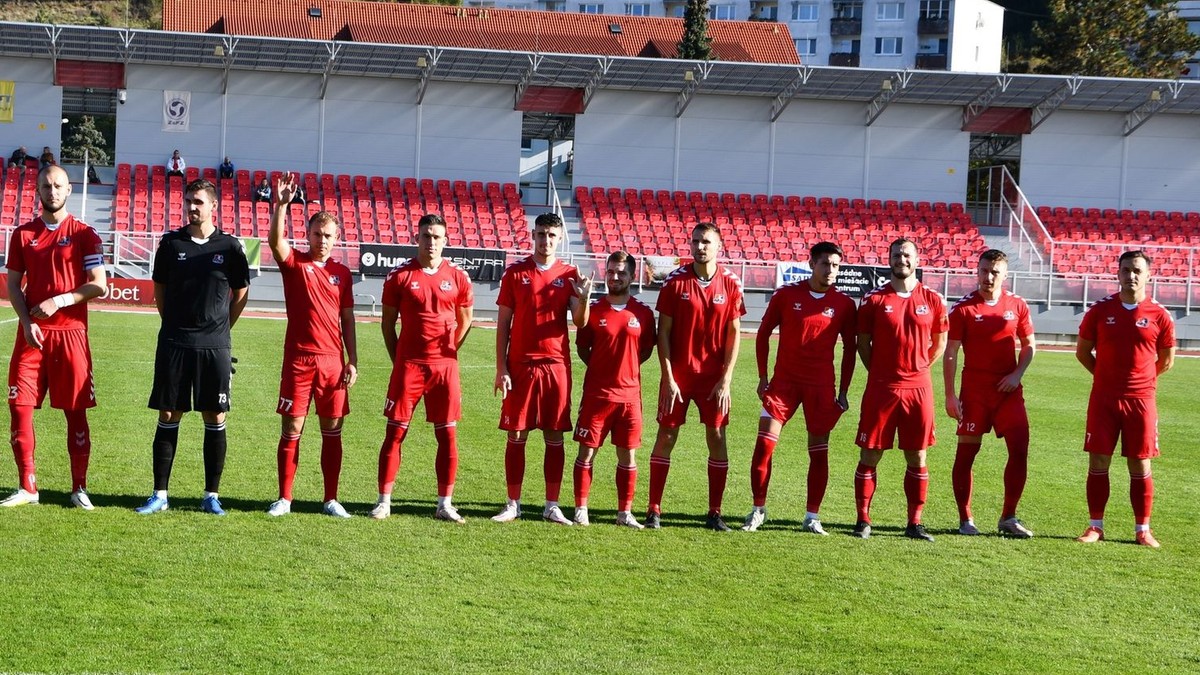 Futbalisti MŠK Považská Bystrica.