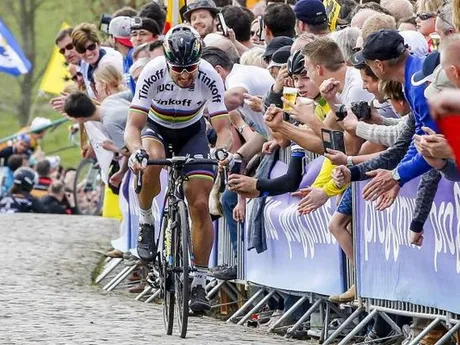 Peter Sagan počas klasiky Okolo Flámska.