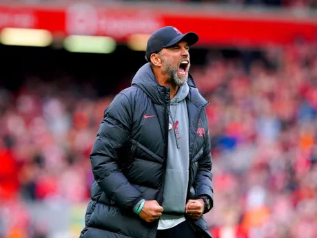 Emotívne gesto trénera FC Liverpool Jürgena Kloppa.