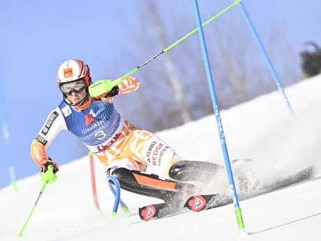 Petra Vlhová počas slalomu v Lienzi 2023.