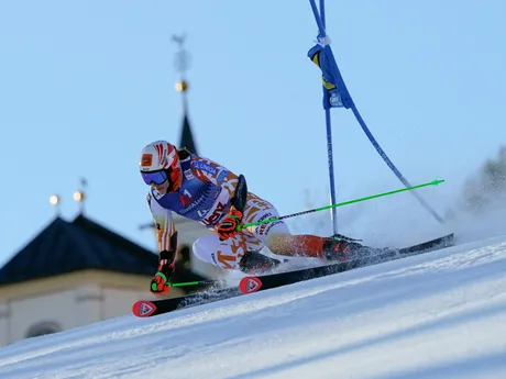 Petra Vlhová počas obrovského slalomu v Lienzi 2023.