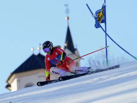 Lara Gutová-Behramiová počas obrovského slalomu v Lienzi 2023.