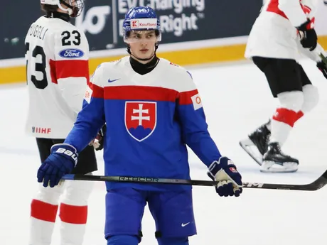Dalibor Dvorský v zápase Slovensko - Švajčiarsko na MS v hokeji do 20 rokov 2024.