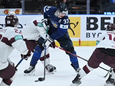 Jani Nyman v zápase Lotyšsko - Fínsko na MS v hokeji U20 2024. 