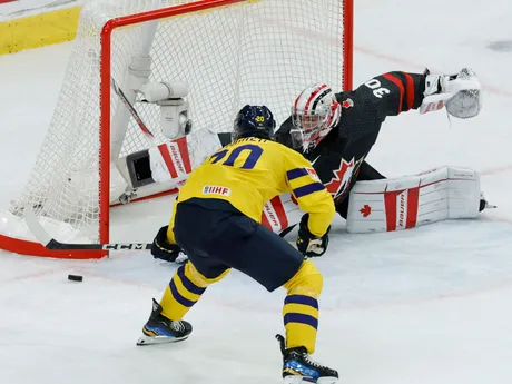 Liam Ohhgren v zápase Kanada - Švédsko na MS v hokeji U20 2024. 