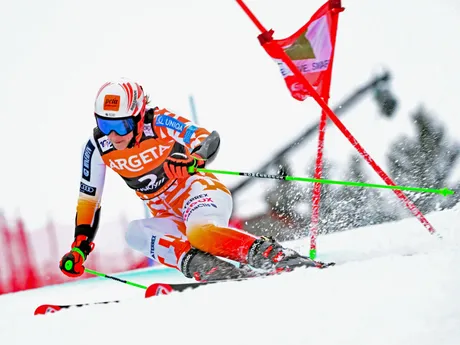 Petra Vlhová na trati v 1. kole obrovského slalomu v slovinskej Kranjskej Gore.
