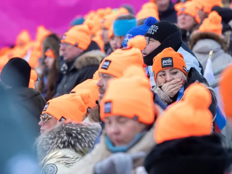 Reakcia divákov po páde Petry Vlhovej počas prvého kola obrovského slalomu v Jasnej.