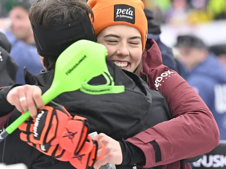 Petra Vlhová sa teší z víťazstva v slalome v Kranjskej Gore.