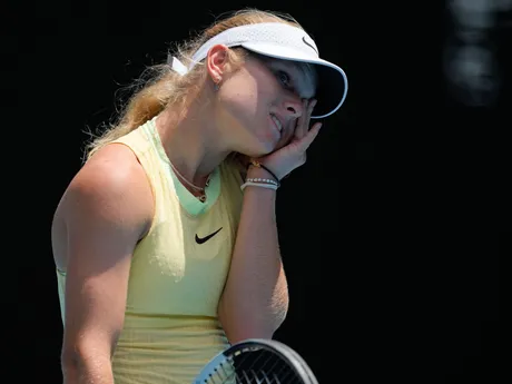 Austrálska tenistka Emerson Jonesová vo finále junioriek proti Renáte Jamrichovej.