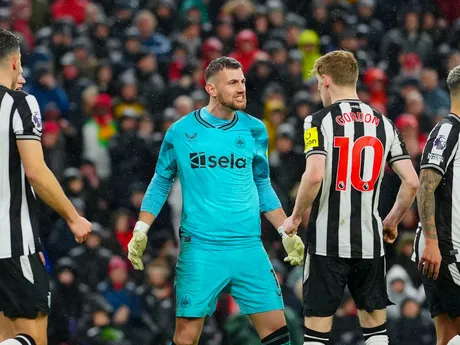 Martin Dúbravka po tom, čo chytil penaltu Mohamedovi Salahovi v zápase Liverpool FC - Newcastle United.