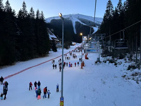 Diváci prichádzali do Jasnej viac ako dve hodiny pred začiatkom obrovského slalomu.