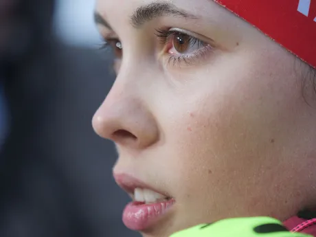 Ema Kapustová počas vytrvalostných pretekov žien na 15 km majstrovstiev Európy v biatlone v Osrblí.