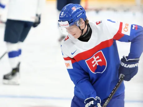 Maxim Štrbák v zápase Slovensko - Fínsko vo štvrťfinále MS v hokeji do 20 rokov 2024.