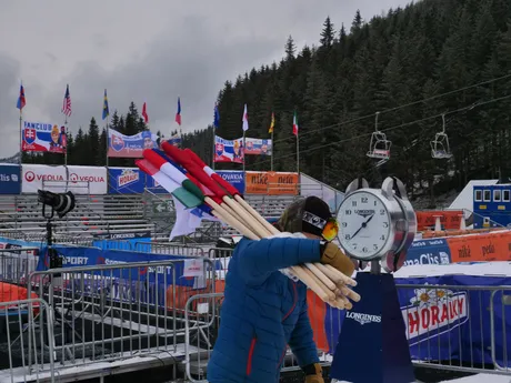 V slovenskom stredisku Jasná finišujú posledné prípravy pred pretekmi Svetového pohára v zjazdovom lyžovaní