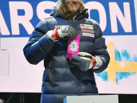 Anna Swennová Larssonová počas žrebovania čísel na slalom v Jasnej 2024. 