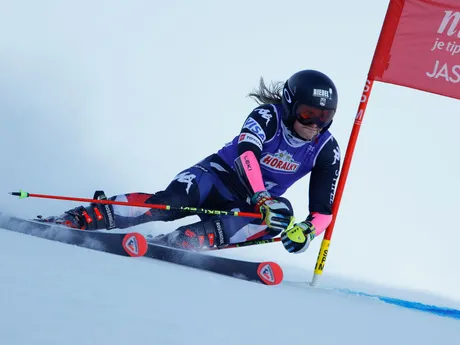 Američanka Paula Moltzanová počas prvého kola obrovského slalomu Svetového pohára žien v Jasnej.