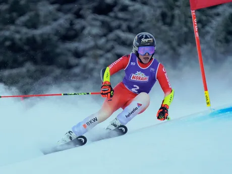 Švajčiarka Lara Gutová-Behramiová počas prvého kola obrovského slalomu Svetového pohára žien v Jasnej.