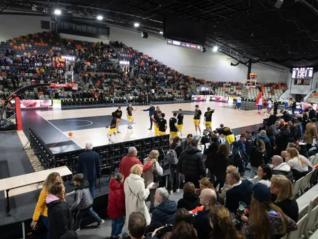 Snímka z predohrávky 31. kola Niké SBL v basketbale mužov Inter Bratislava - Spišskí Rytieri v premiére vo vynovenej hale na Pasienkoch.