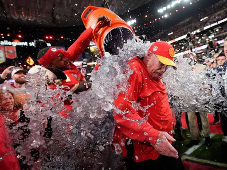 Trénera Kansasu City Chiefs Andyho Reida neminula tradičná víťazná sprcha. 