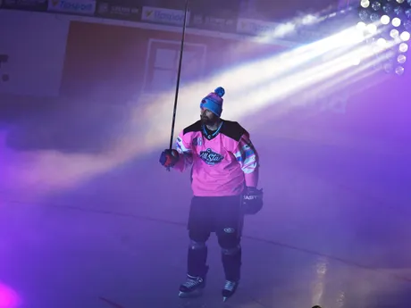 Michal Handzuš počas hokejovej exhibície All Star Legendy 2024 Tím východ - Tím západ v Steel Aréne v Košiciach.