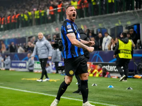 Momentka zo zápasu Inter Miláno - Atletico Madrid v osemfinále Ligy majstrov, Marko Arnautovič oslavuje gól