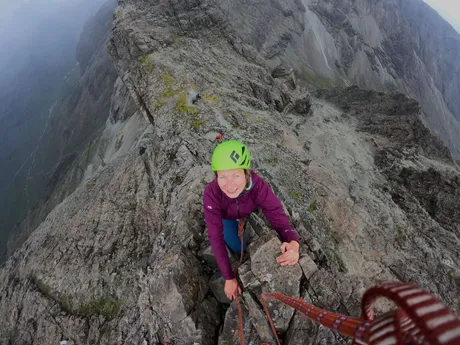 Lucia Janičová pri lezení.