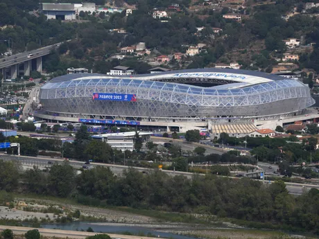 Štadión Stade de Nice v Nice, na ktorom sa odohrá niekoľko zápasov futbalového turnaja na OH 2024.