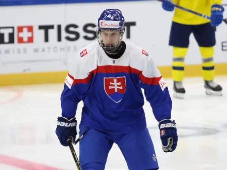 Slovenský hokejista Samuel Kupec počas MS hráčov do 18 rokov 2024.