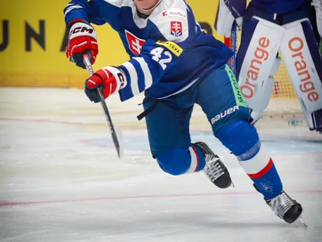 Martin Fehérváry v prípravnom zápase Slovensko - USA v generálke na MS v hokeji 2024.