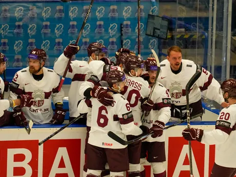 Gólové oslavy Lotyšska v zápase Poľsko - Lotyšsko na MS v hokeji 2024