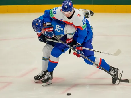Juraj Slafkovsky v zápase Slovensko - Kazachstan na MS v hokeji 2024.