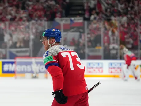 Ondrej Kaše oslavuje gól počas zápasu Česko - Rakúsko na MS v hokeji 2024. 
