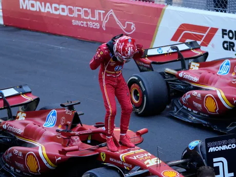 Charles Leclerc na Ferrari vyhral Veľkú cenu Monaka 2024.