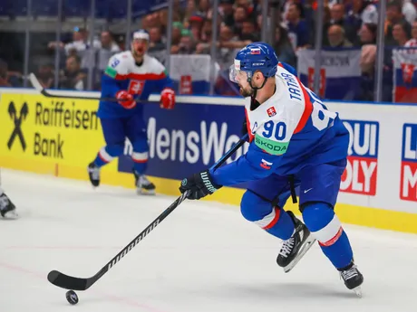 Tomáš Tatar v zápase Slovensko - Kazachstan v skupine B na MS v hokeji 2024.