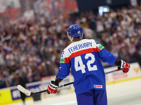 Martin Fehérváry v zápase Slovensko - USA v skupine B na MS v hokeji 2024.