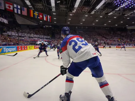Michal Ivan v zápase Slovensko - Francúzsko v skupine B na MS v hokeji 2024.