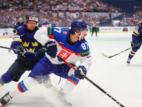 Pavol Regenda v zápase Slovensko - Švédsko v skupine B na MS v hokeji 2024.