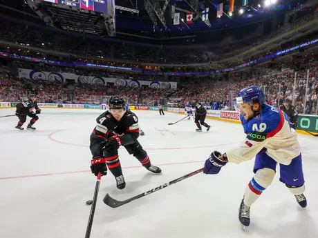 Viliam Čacho v zápase Slovensko - Kanada vo štvrťfinále MS v hokeji 2024.